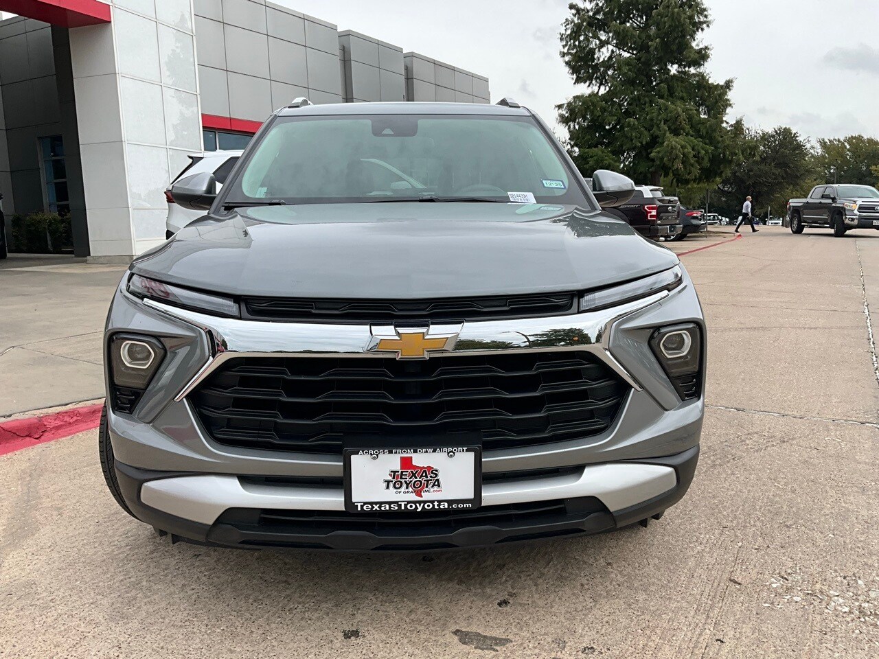 2025 Chevrolet Trailblazer LT photo 3