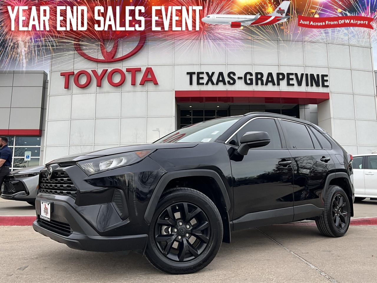 2021 Toyota RAV4 LE's photo