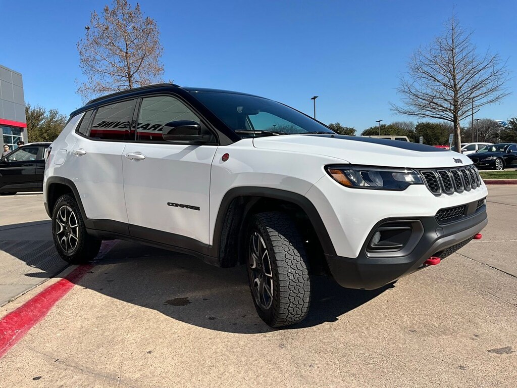 Used 2025 Jeep Compass Trailhawk SUV