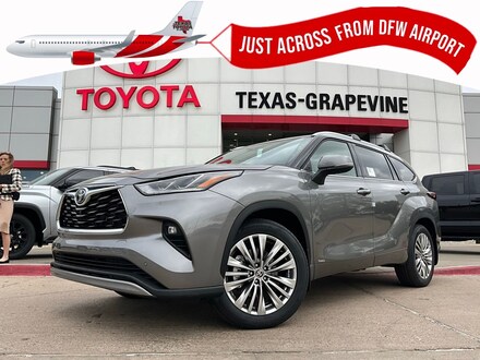 2026 Toyota Highlander Hybrid Platinum SUV