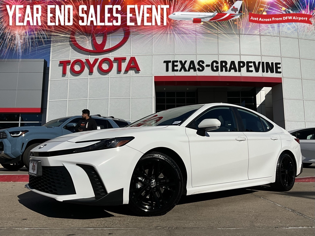 2025 Toyota Camry SE's photo