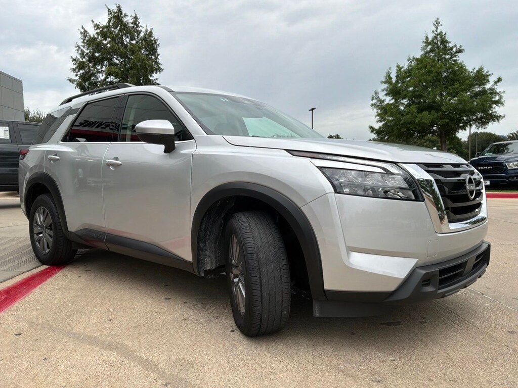 Used 2025 Nissan