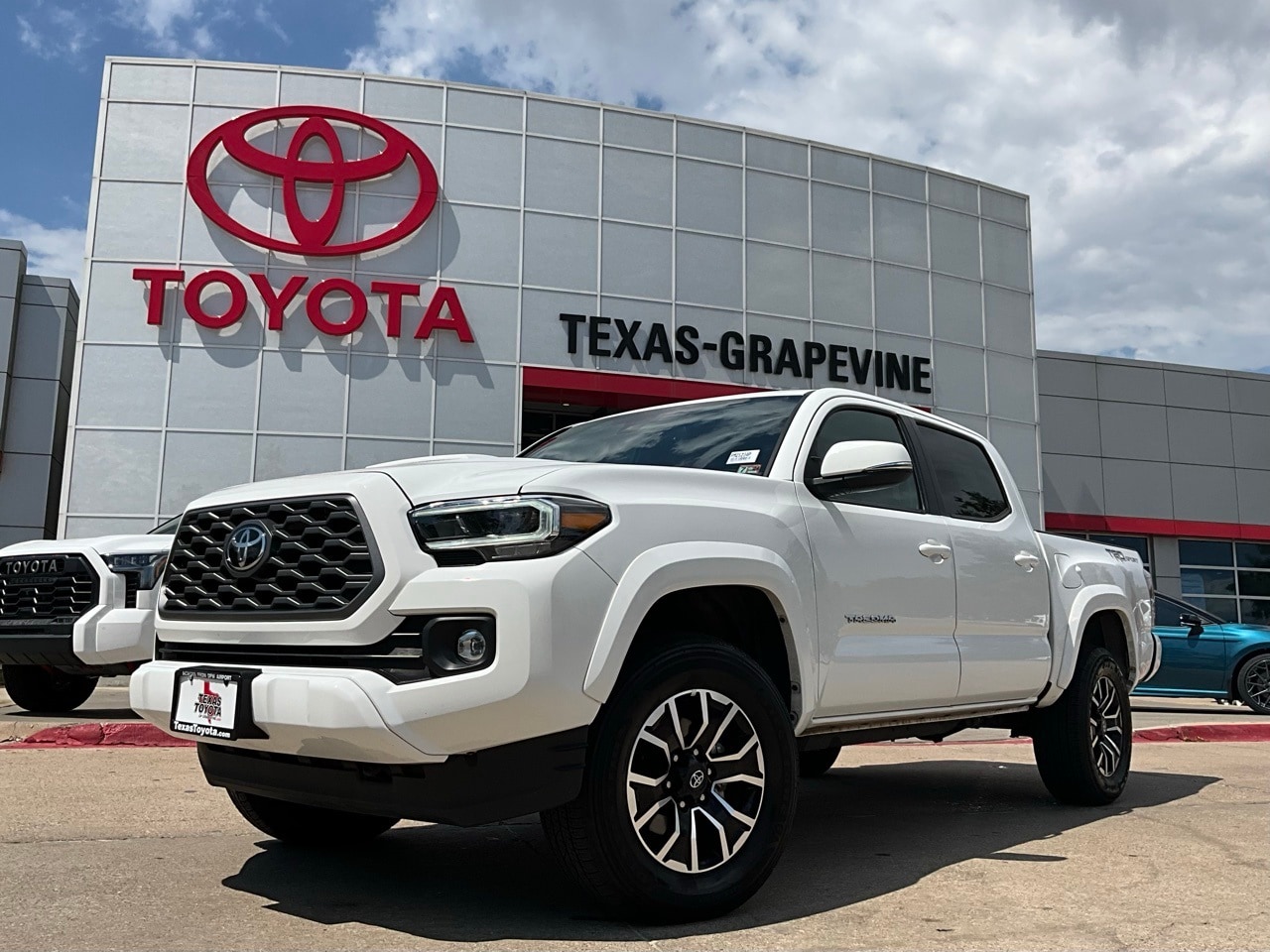 Used 2023 Toyota Tacoma TRD Sport with VIN 3TMAZ5CN2PM212341 for sale in Grapevine, TX