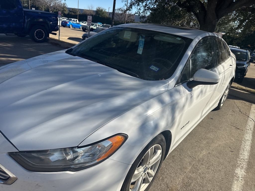 Used 2018 Ford Fusion Hybrid SE Sedan