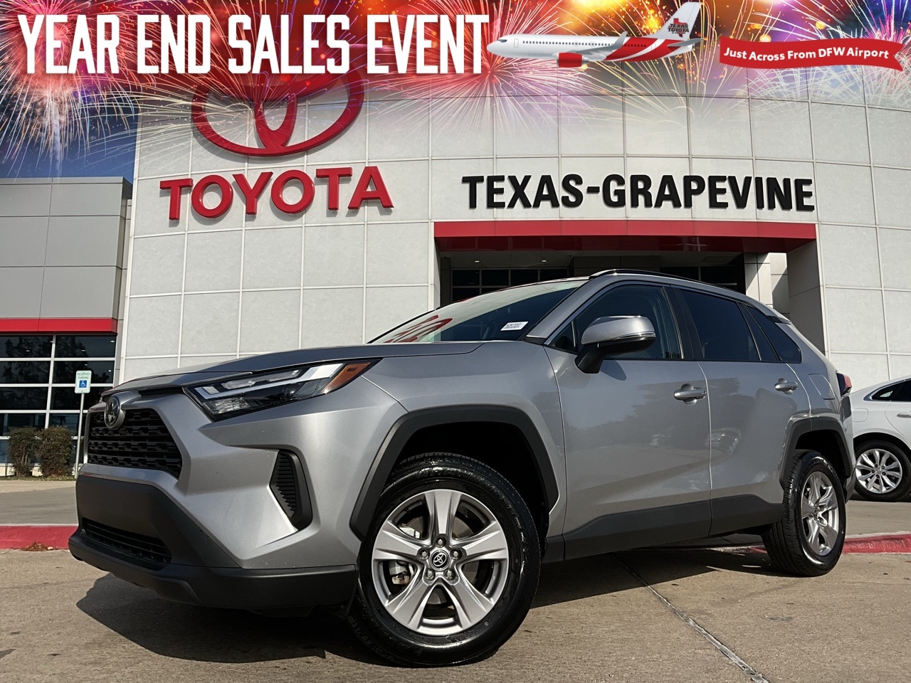 2025 Toyota RAV4 XLE's photo