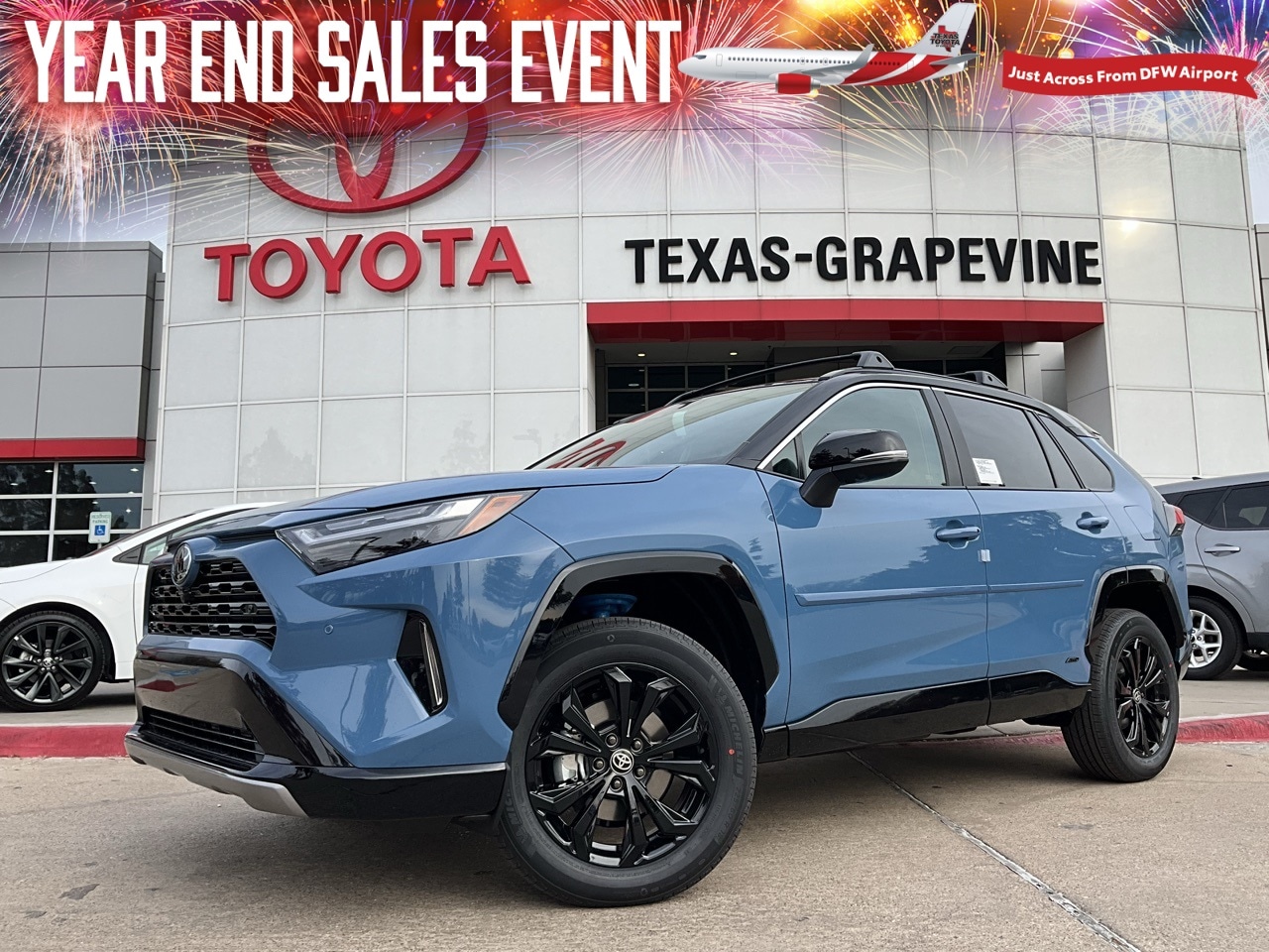 2025 Toyota RAV4 XSE's photo