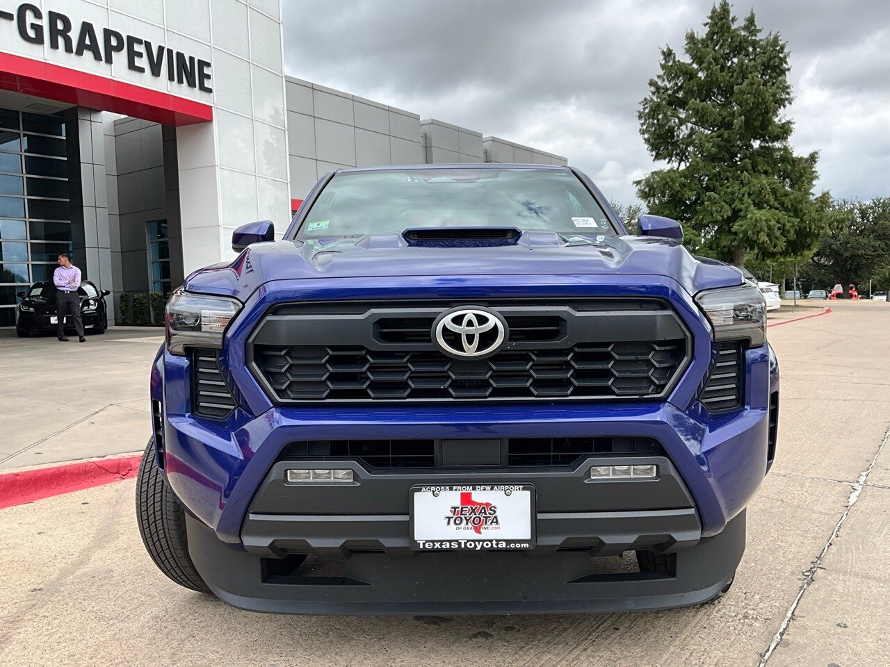 2024 Toyota Tacoma TRD Sport photo 3