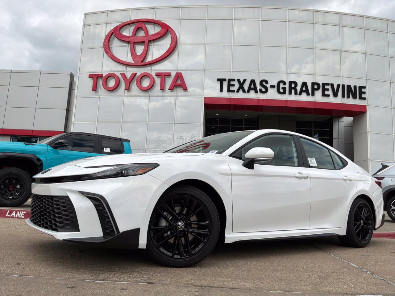 2026 Toyota Camry SE Car