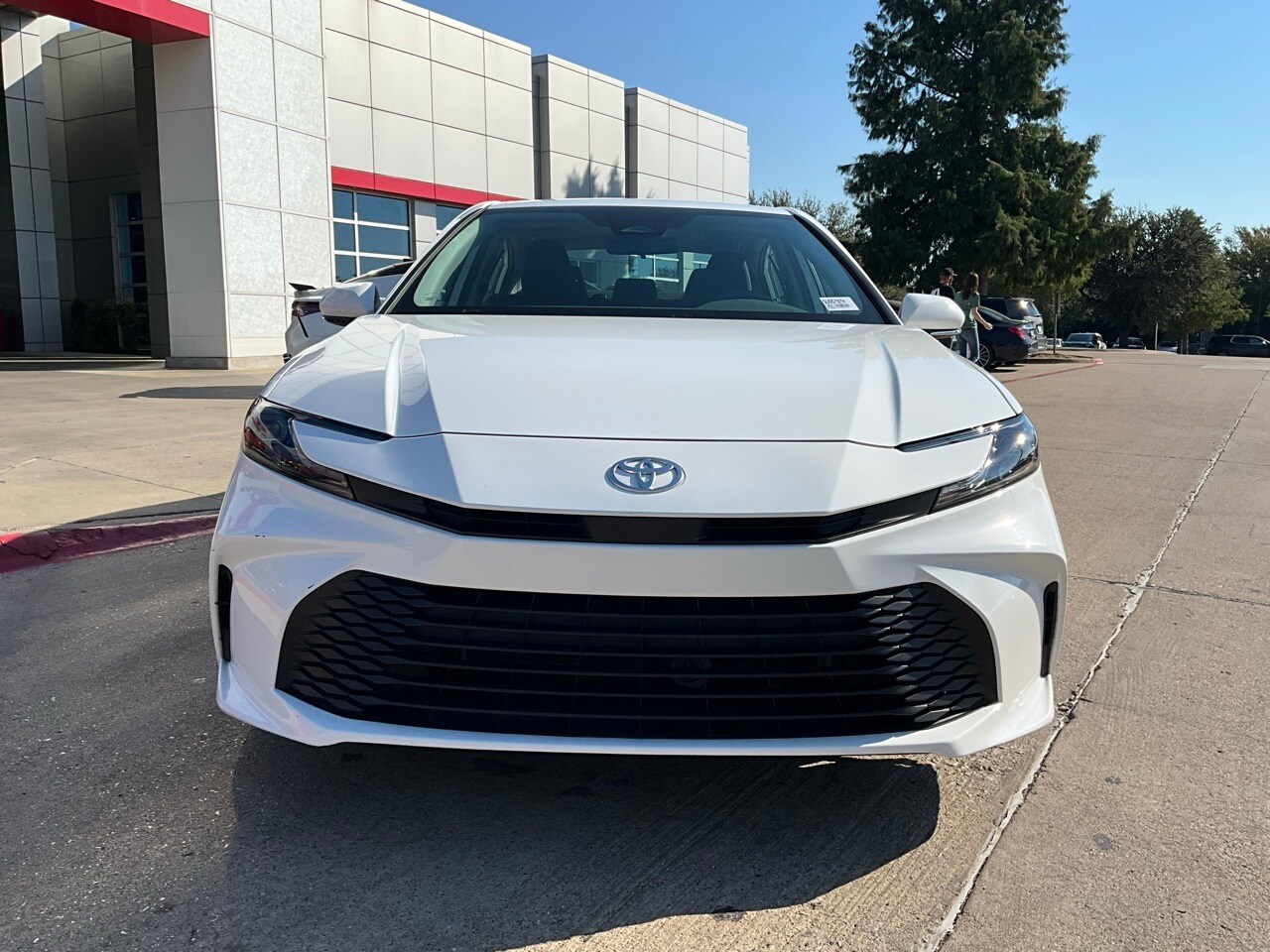 2025 Toyota Camry LE photo 3