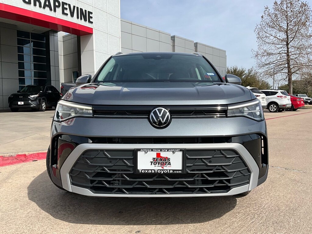 Used 2025 Volkswagen Taos 1.5T SE SUV