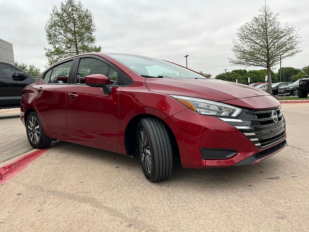 Used 2025 Nissan Versa 1.6 SV Sedan