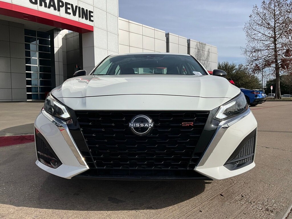 Used 2025 Nissan Altima 2.5 SR Sedan