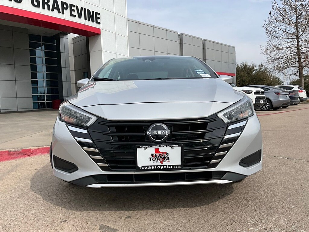 Used 2025 Nissan Versa 1.6 SV Sedan