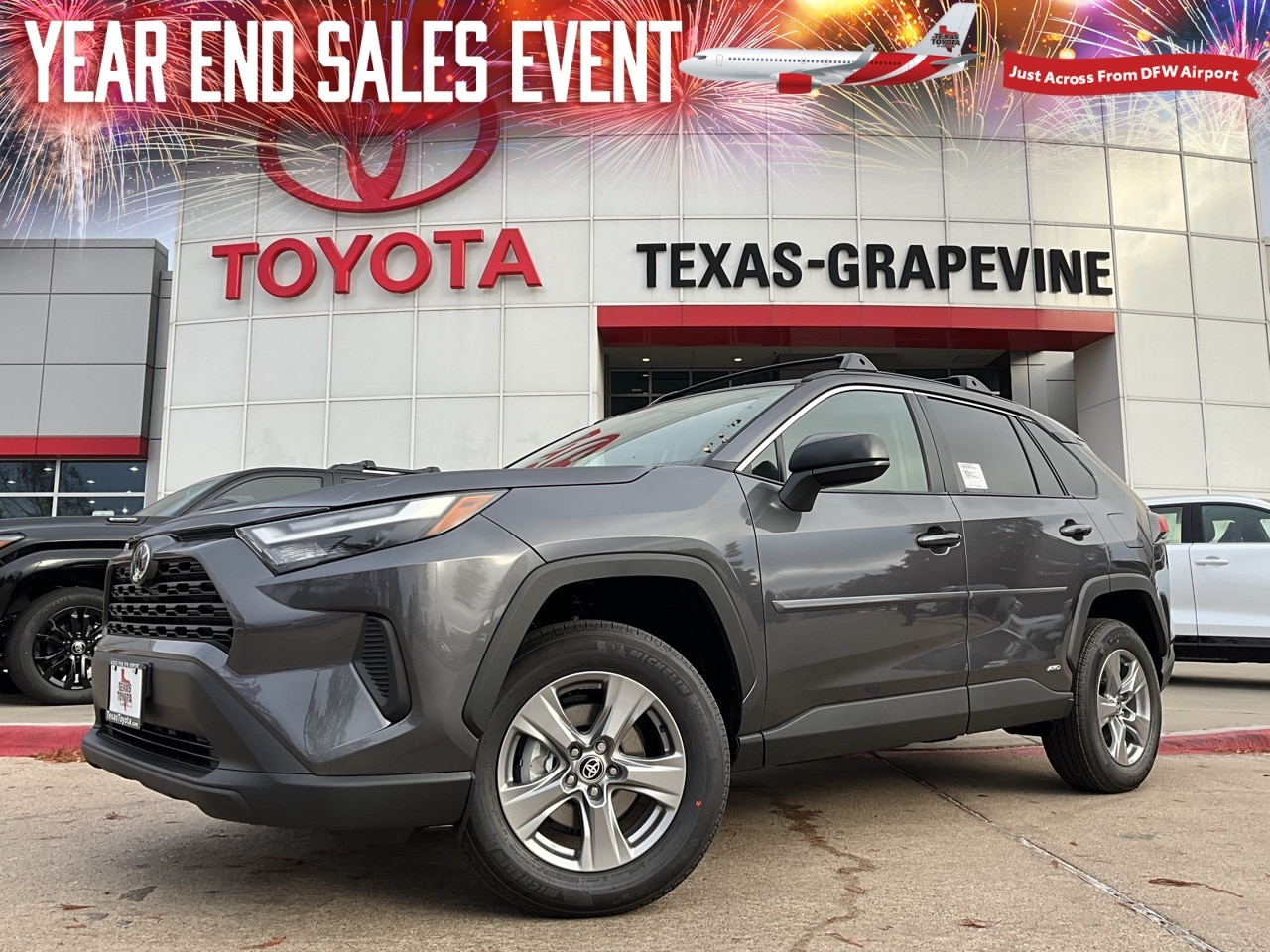 2025 Toyota RAV4 LE's photo