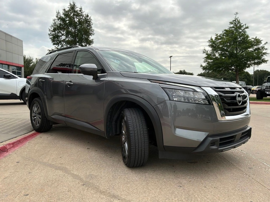Used 2025 Nissan