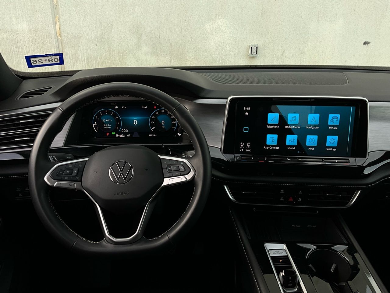 2025 Volkswagen Atlas Cross Sport SE w/Tech - Photo 13