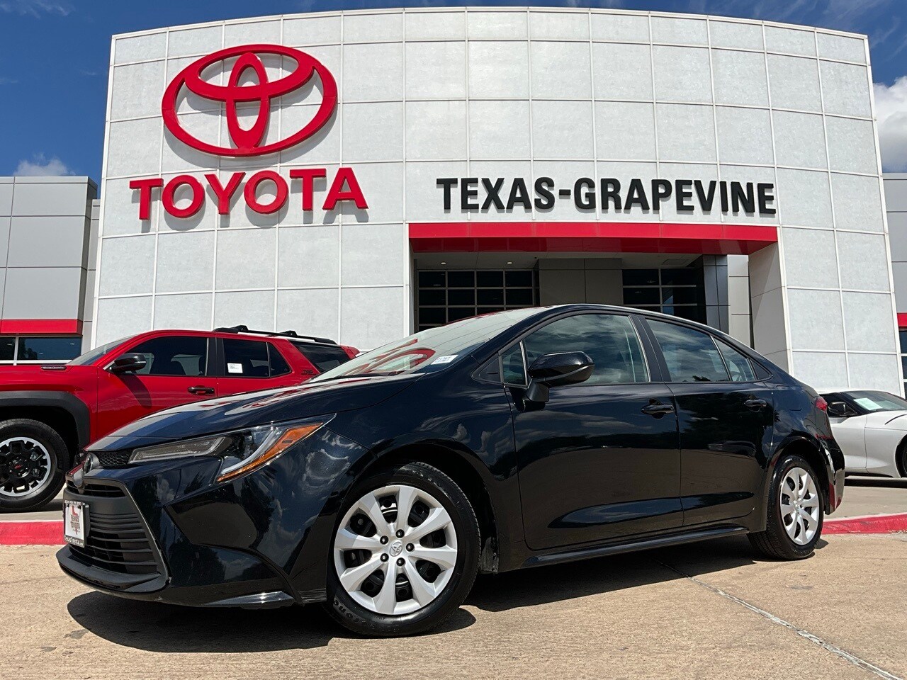 2024 Toyota Corolla LE photo 2
