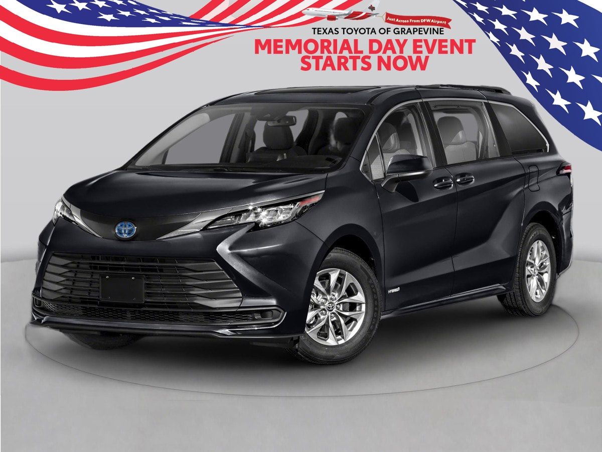 2026 Toyota Sienna XLE 8-Passenger Hybrid FWD's photo