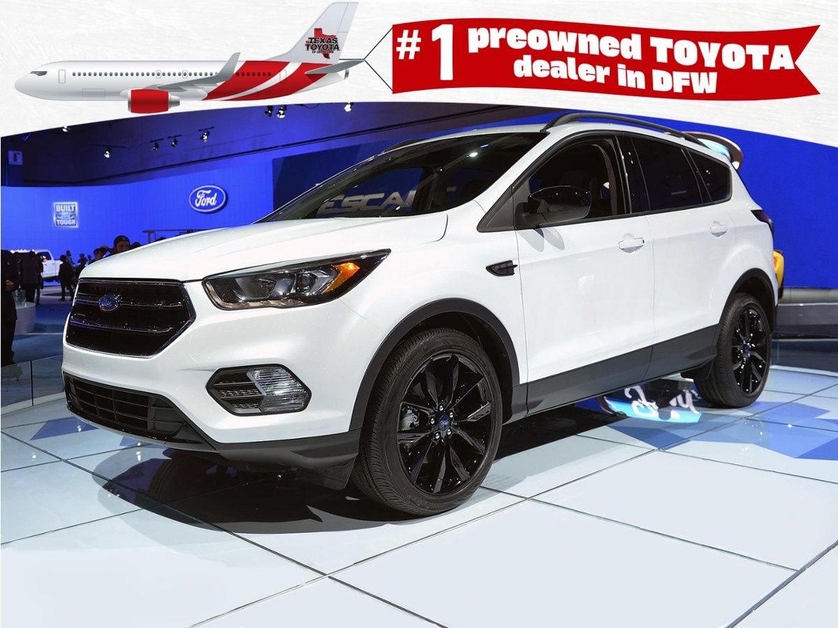 2017 Ford Escape Titanium's photo