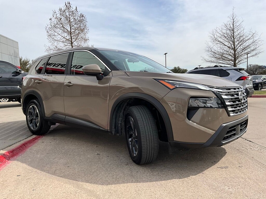 Used 2025 Nissan Rogue SV SUV