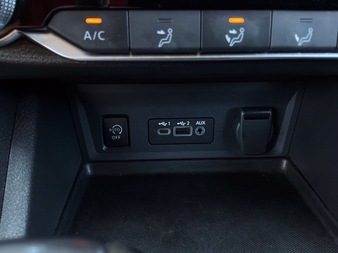 2025 Nissan Sentra SV - Photo 29