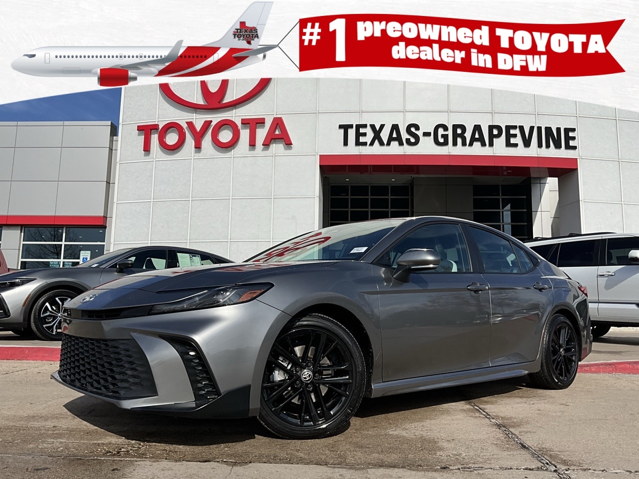 2025 Toyota Camry SE's photo