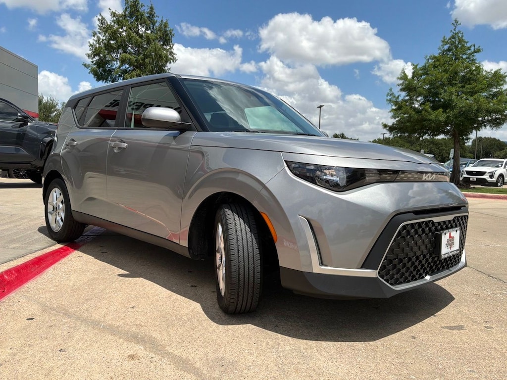 Used 2025 Kia