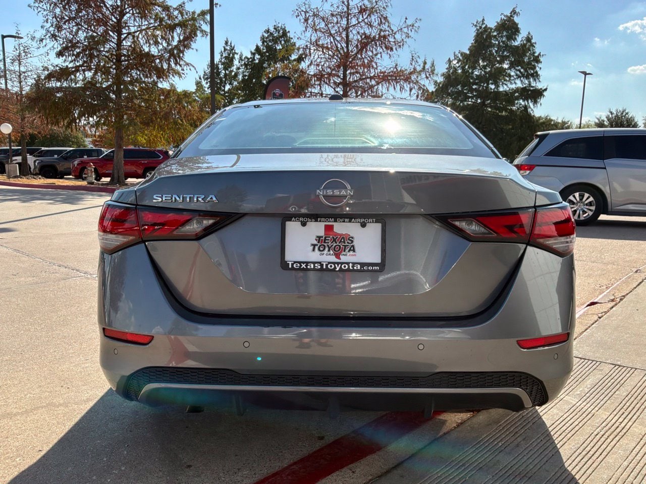 2025 Nissan Sentra SV - Photo 7
