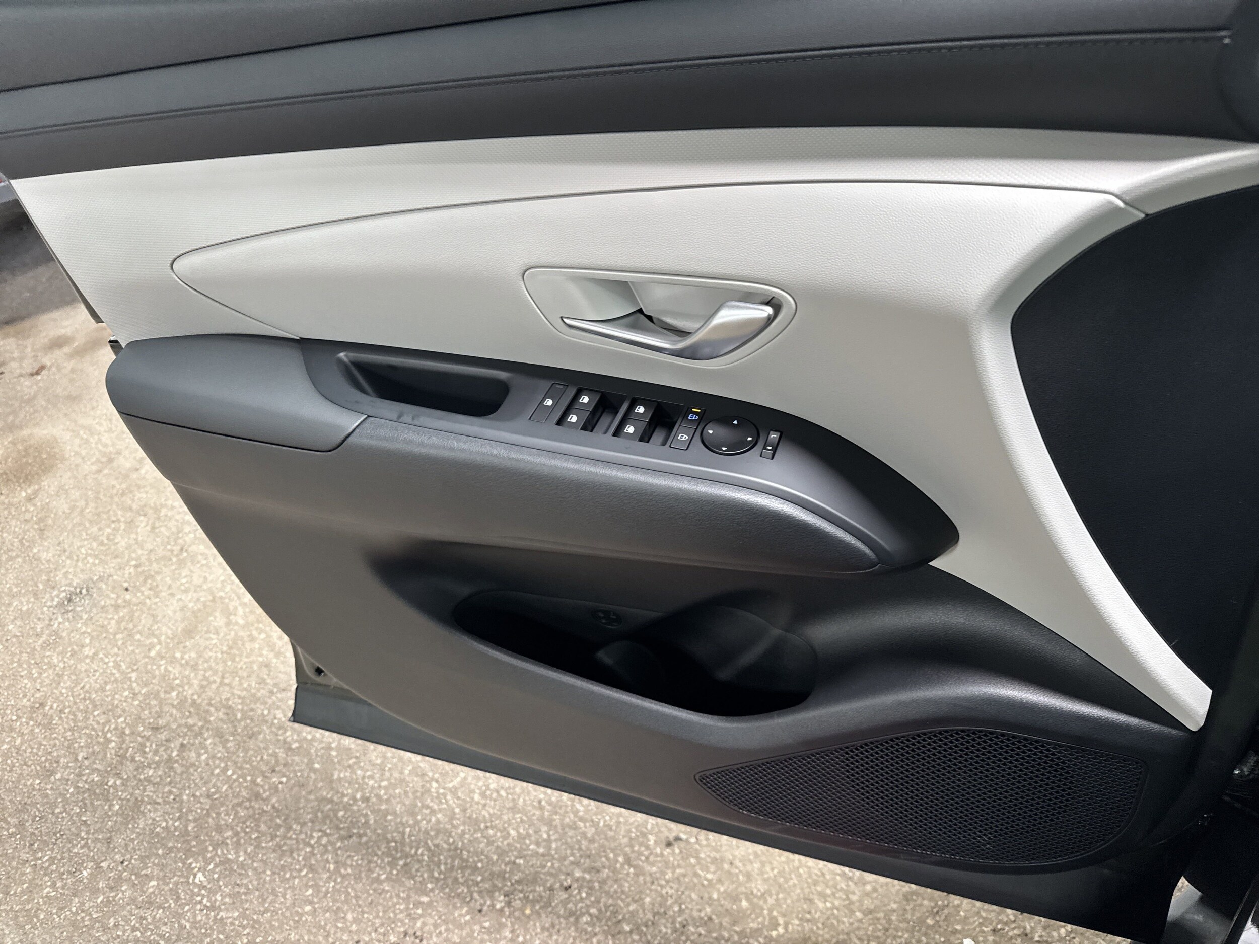2025 Hyundai Tucson SEL - Photo 28