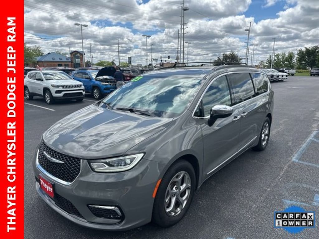 Used 2023 Chrysler Pacifica Limited Van Passenger Van