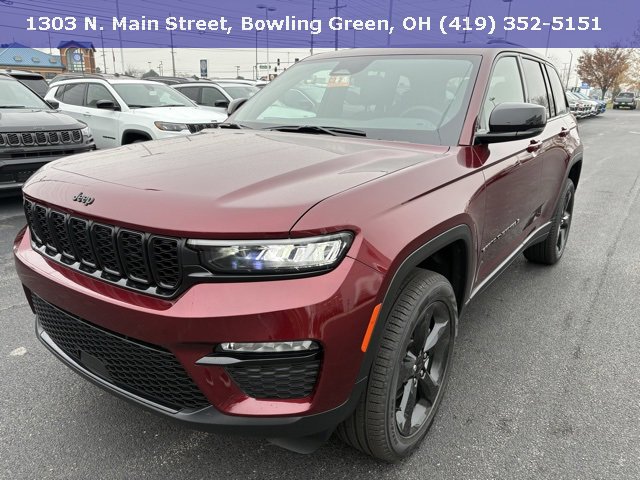 2025 Jeep Grand Cherokee Limited photo 3