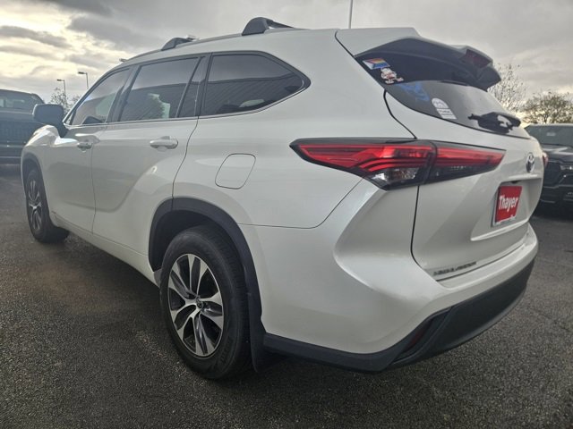2022 Toyota Highlander Hybrid XLE photo 4
