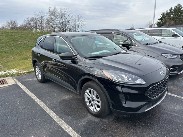 2022 Ford Escape SE photo 3