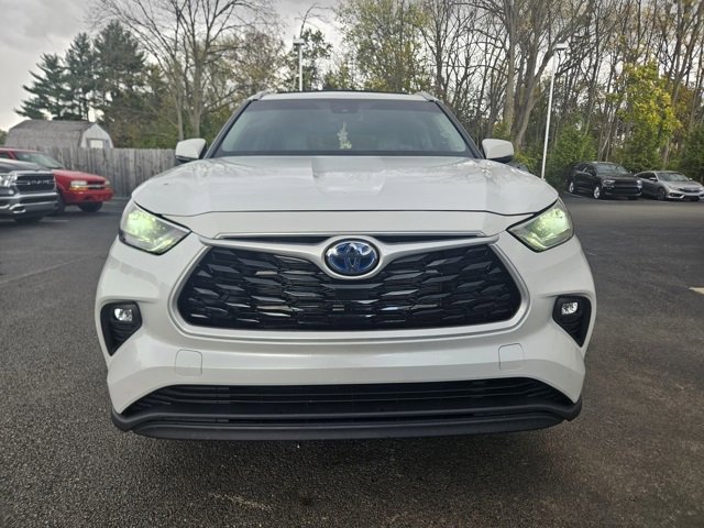 2022 Toyota Highlander Hybrid XLE photo 3