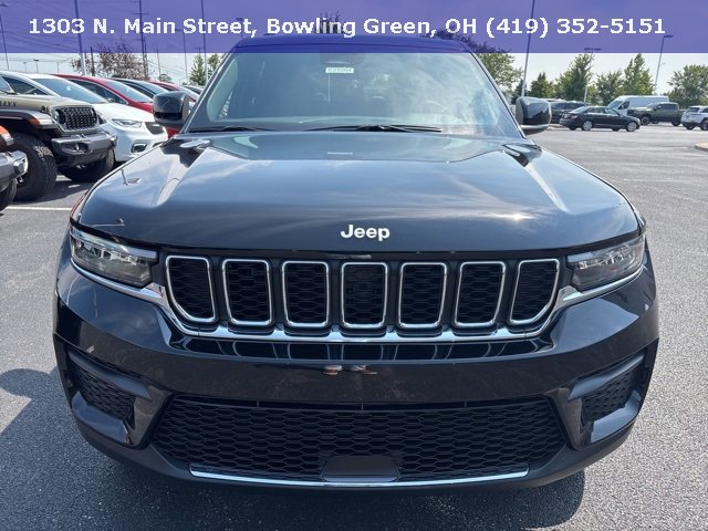 2025 Jeep Grand Cherokee Laredo photo 2
