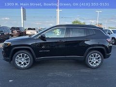 in Bowling Green 2024 Jeep Compass LATITUDE LUX 4X4 Sport Utility New
