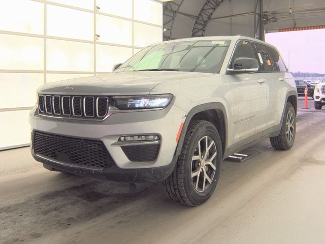 2024 Jeep Grand Cherokee Limited's photo