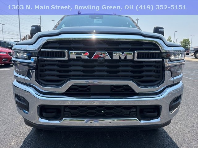 2025 Ram 2500 Tradesman photo 4