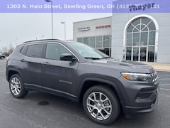 in Bowling Green 2024 Jeep Compass LATITUDE LUX 4X4 Sport Utility New