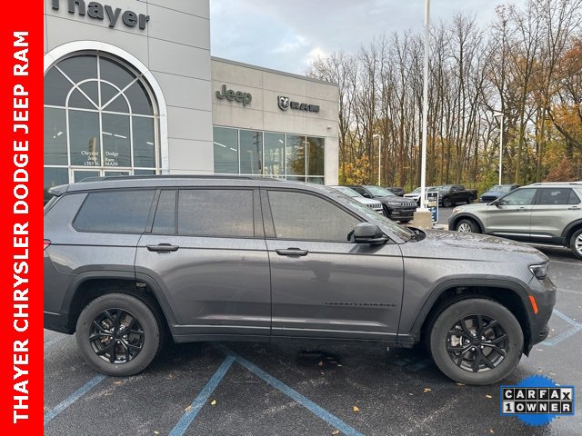 2024 Jeep Grand Cherokee Laredo photo 3