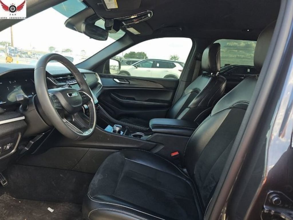 Certified 2024 Jeep Grand Cherokee L Laredo SUV