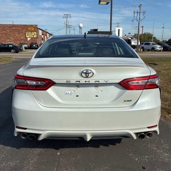 2020 Toyota Camry XSE photo 3