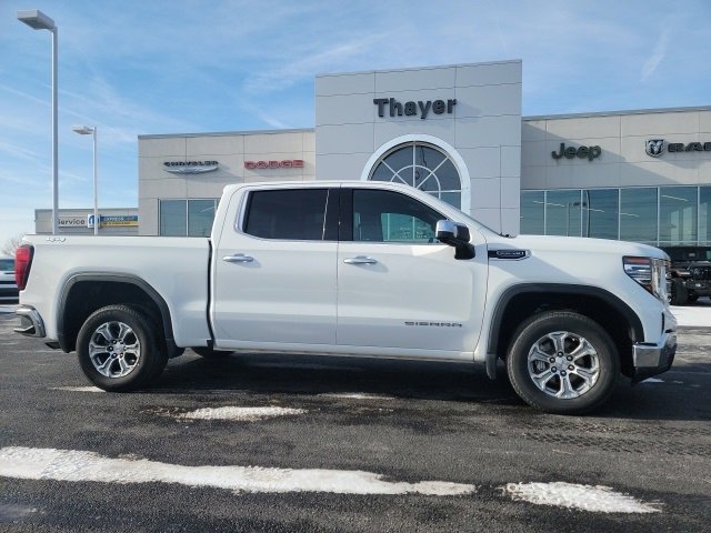 2024 GMC Sierra 1500 SLT's photo