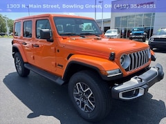 in Bowling Green 2025 Jeep Wrangler 4-DOOR SAHARA Sport Utility New