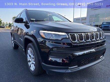 2024 Jeep Compass LATITUDE LUX 4X4 Sport Utility