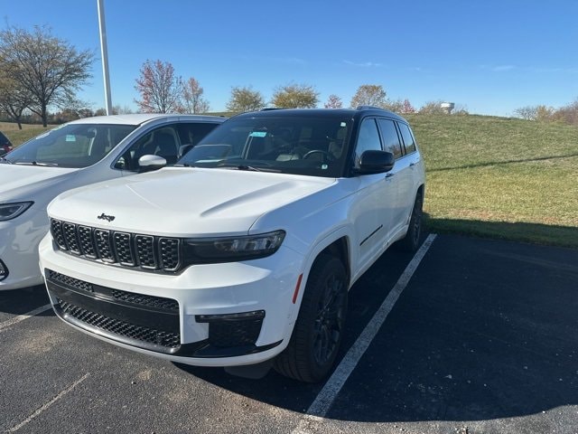 2023 Jeep Grand Cherokee L Summit Reserve's photo