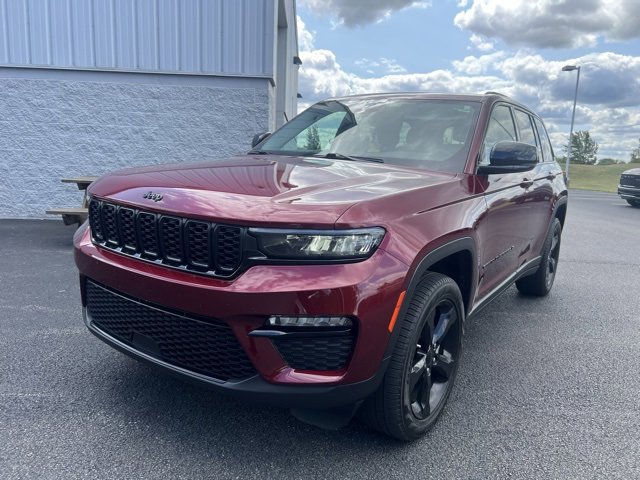 2023 Jeep Grand Cherokee Limited photo 2