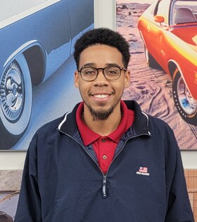 Staff member Larry Singleton from ID_021345c04f3b