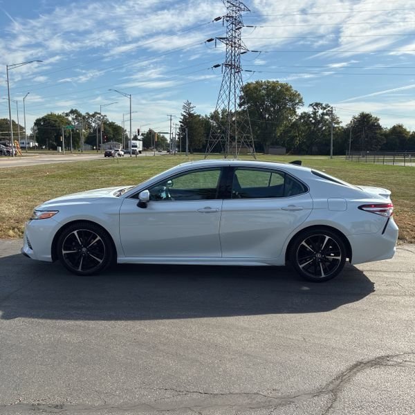 2020 Toyota Camry XSE photo 2