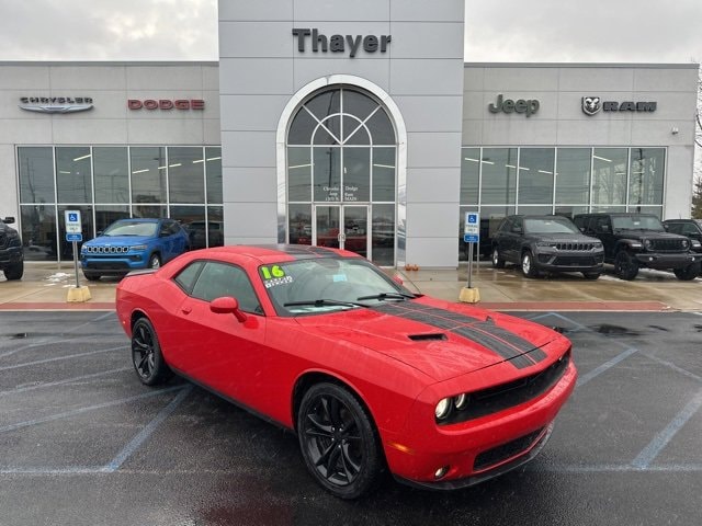 2016 Dodge Challenger SXT